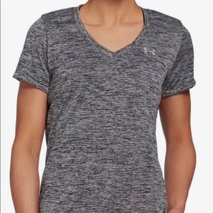 Under Armour • Short Sleeve Heat Gear V neck Tee